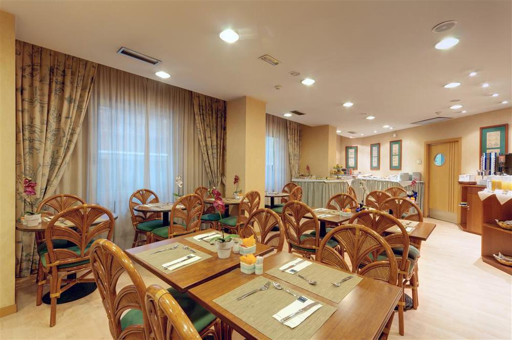 Hotel Elche Centro , Affiliated By Melia Étterem fotó